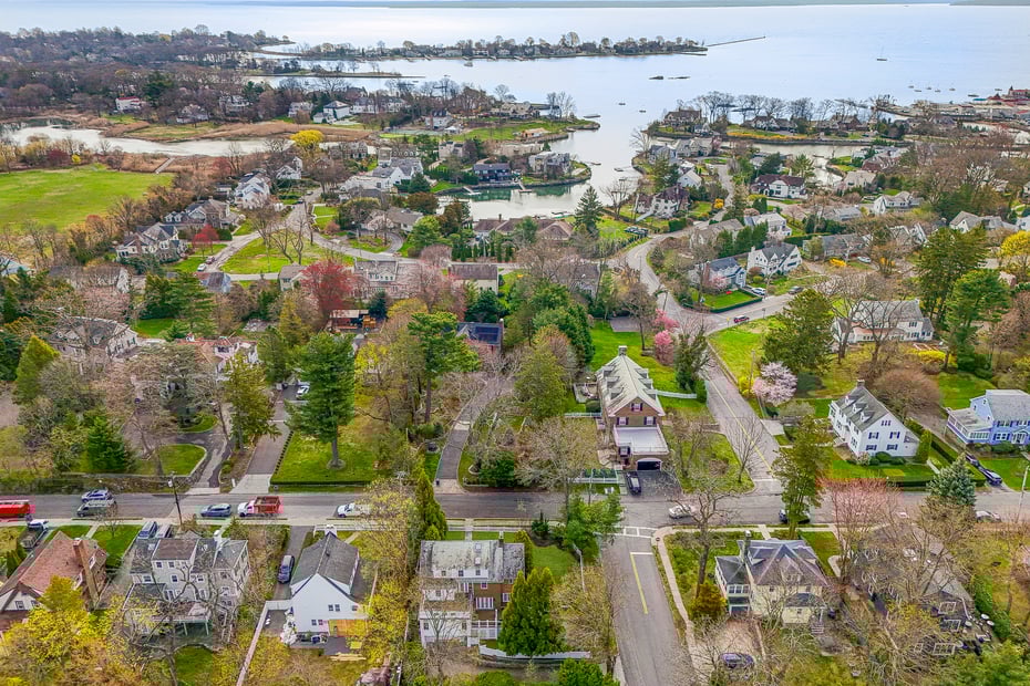 16 Locust Avenue Photo 45