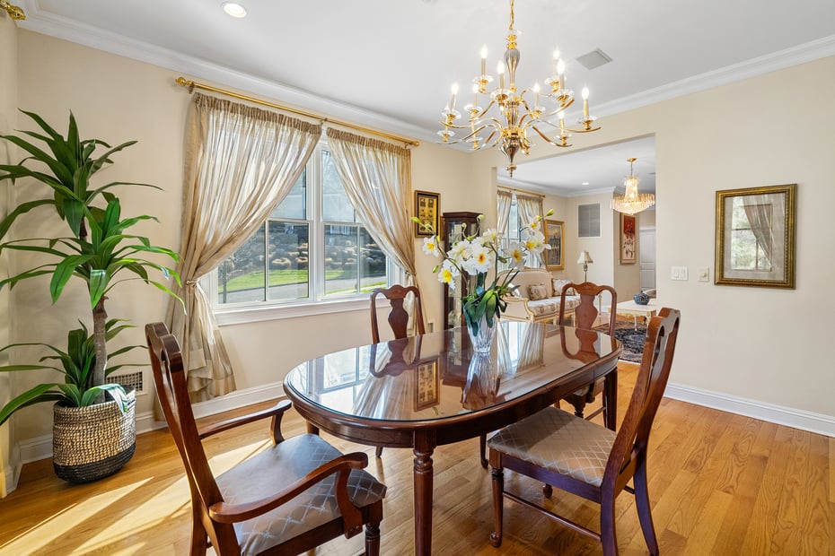 10 Sylvia Avenue Photo 12