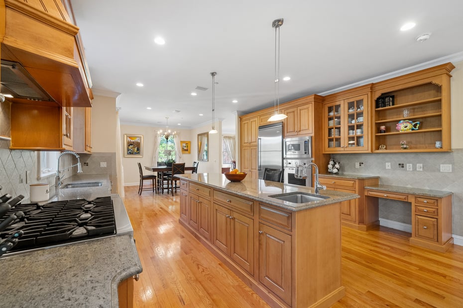 10 Sylvia Avenue Photo 19