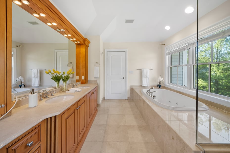 10 Sylvia Avenue Photo 29