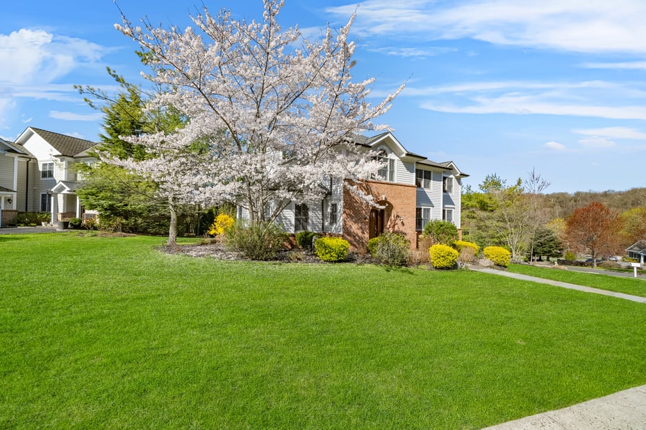 10 Sylvia Avenue Photo 40