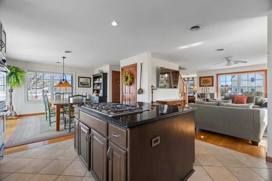 15 Buckingham Avenue Photo 14