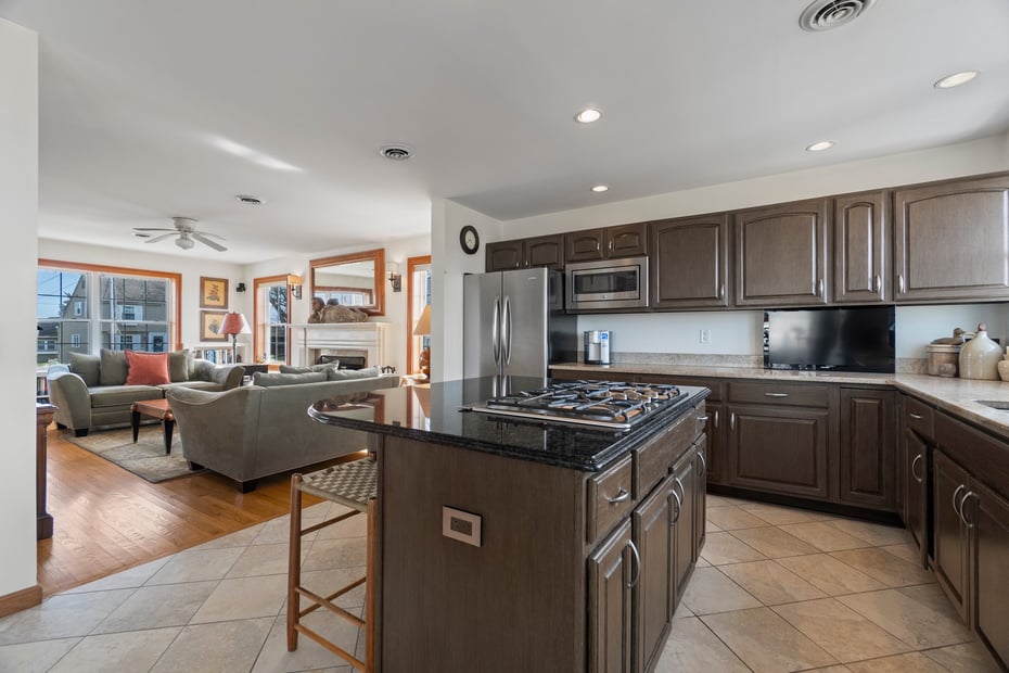 15 Buckingham Avenue Photo 15
