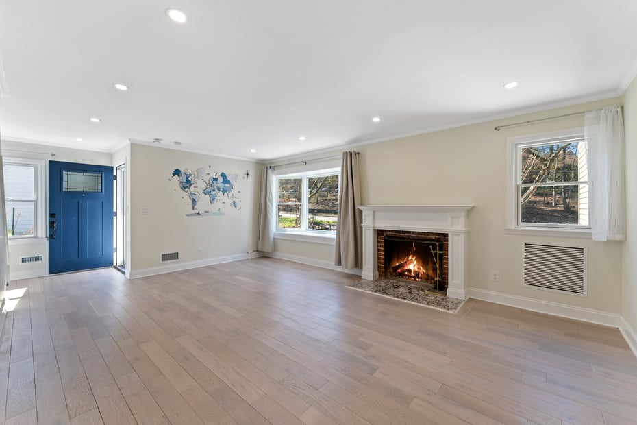 215 Benedict Avenue Photo 3