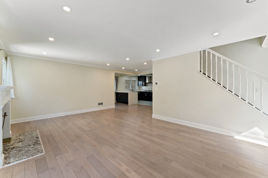 215 Benedict Avenue Photo 4
