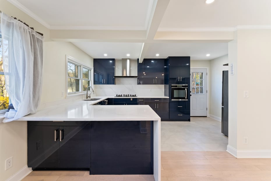 215 Benedict Avenue Photo 6