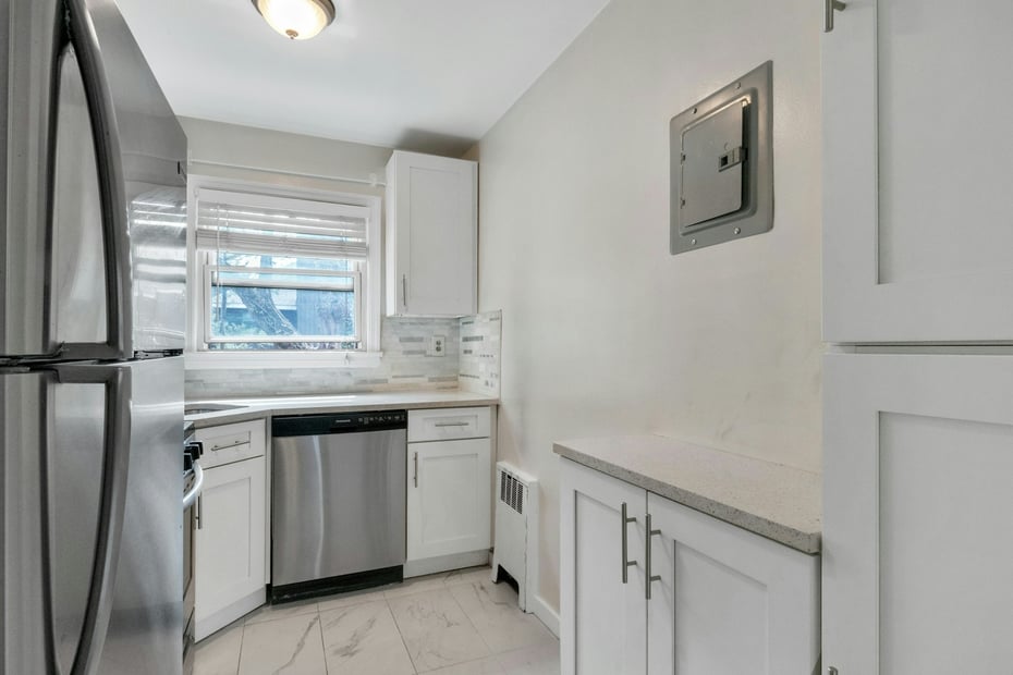 14 Tappan Landing  #52D Photo 12