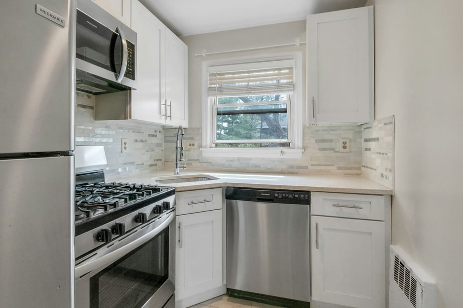 14 Tappan Landing  #52D Photo 13