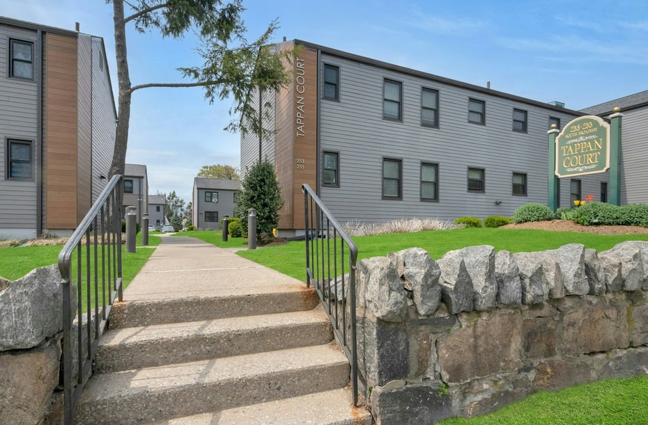 14 Tappan Landing  #52D Photo 17