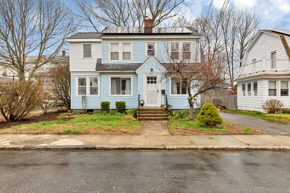 153 Thames Street Photo 1