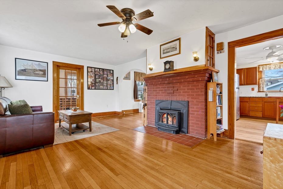 153 Thames Street Photo 7