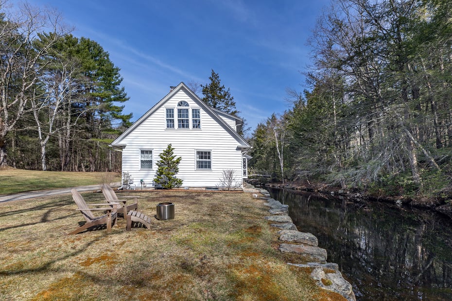848 Colebrook Road Photo 31
