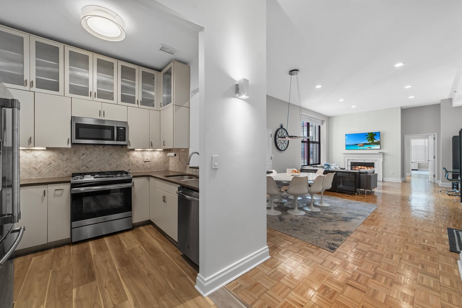 1 Scarsdale Road  #411 Photo 3