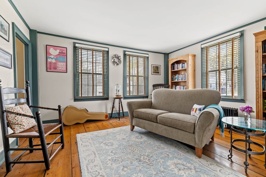 42 New London Road Photo 15