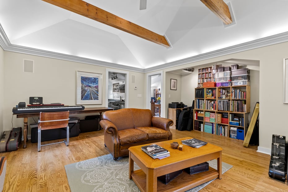 42 New London Road Photo 19