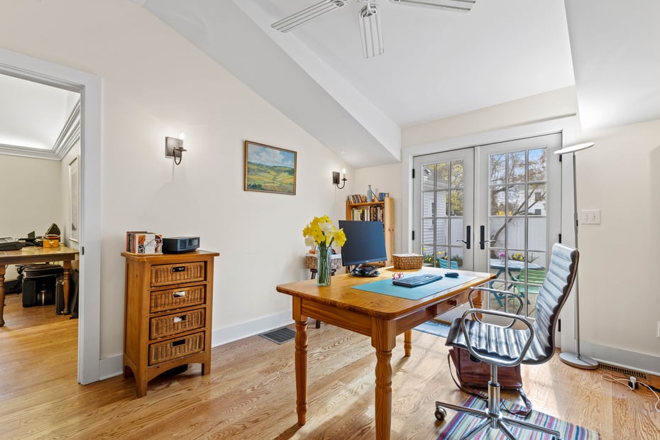 42 New London Road Photo 21