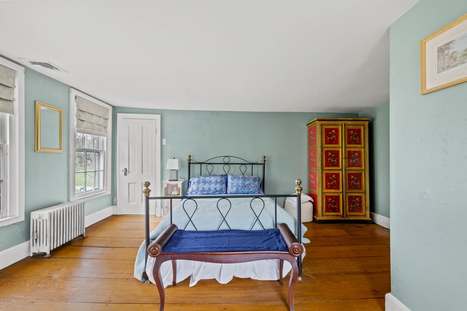 42 New London Road Photo 23