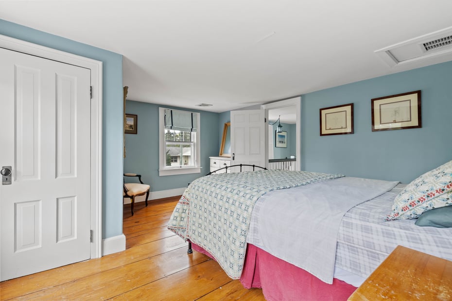 42 New London Road Photo 26