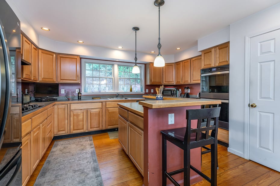 25 Spruce Drive Photo 8