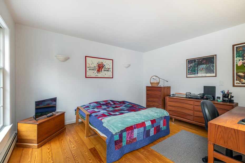 25 Spruce Drive Photo 16