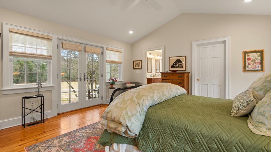 304 Egremont Plain Rd Photo 9