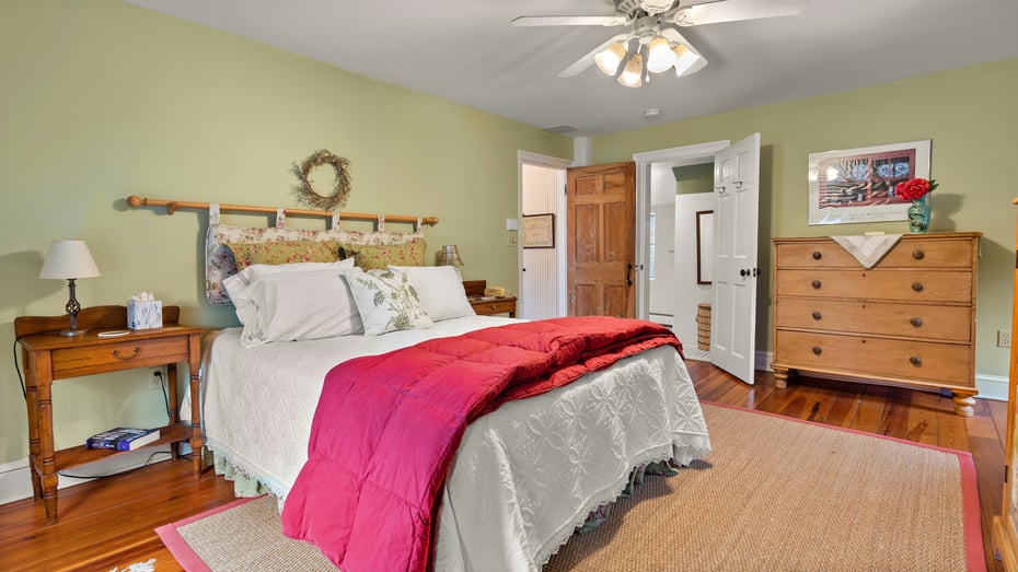 304 Egremont Plain Rd Photo 12