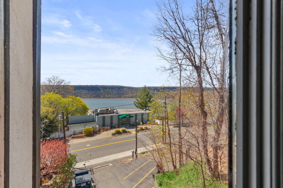 1200 Warburton Avenue  #8 Photo 15