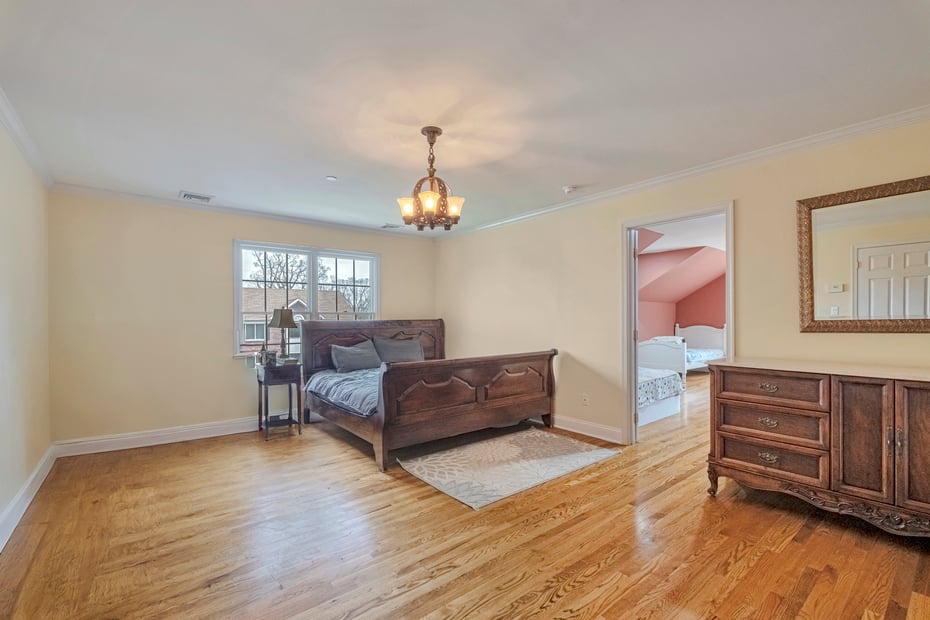 30 Sheldon Street Photo 27
