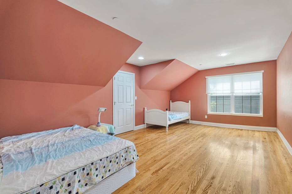 30 Sheldon Street Photo 28