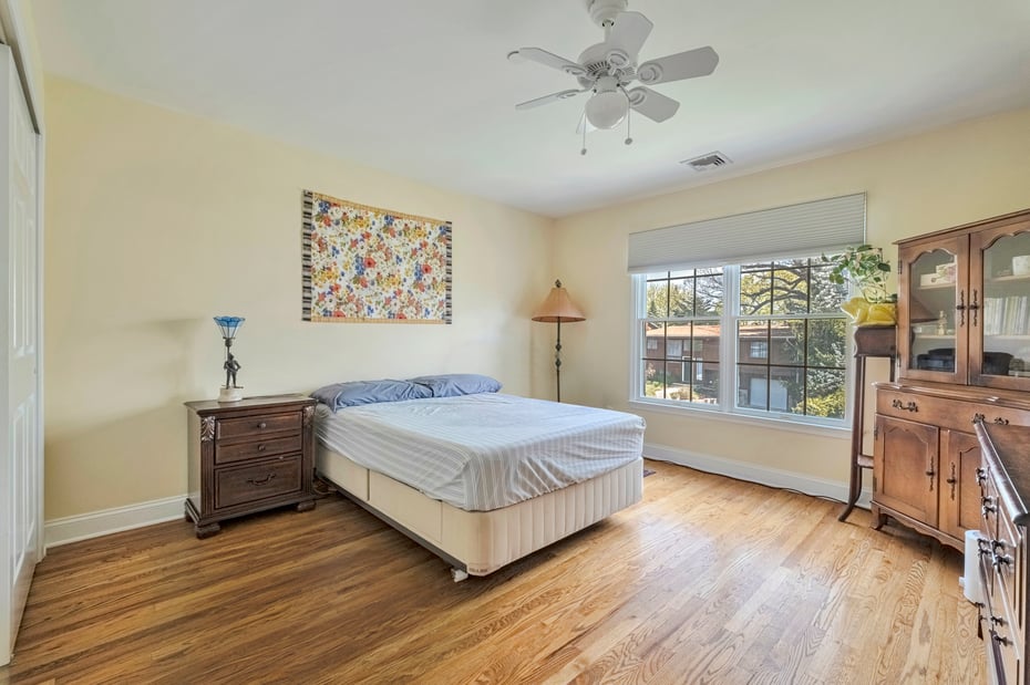 30 Sheldon Street Photo 36