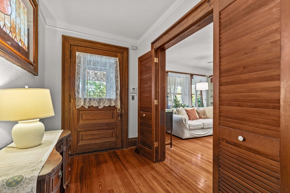 15 Wendover Road Photo 4
