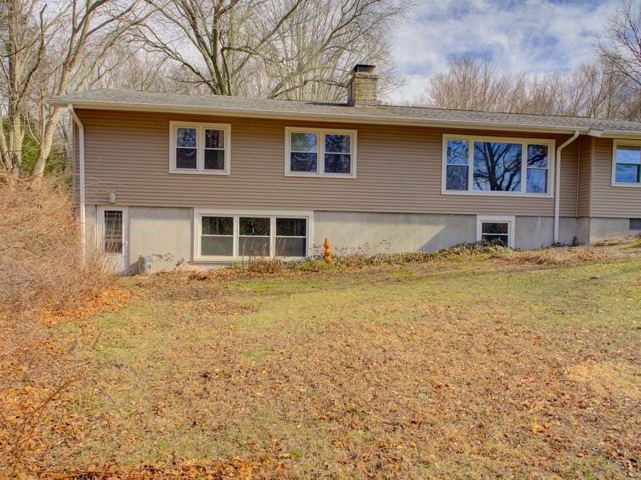35 Woodridge Circle Photo 5