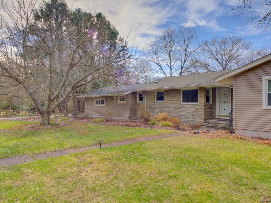 35 Woodridge Circle Photo 8