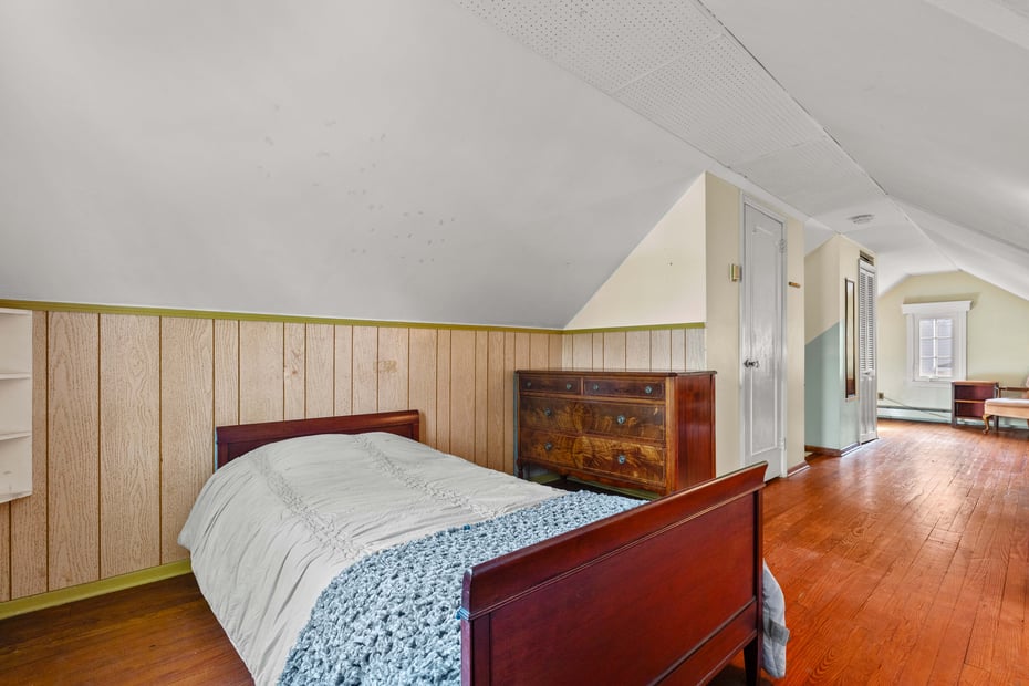 72 Quintard Drive Photo 16