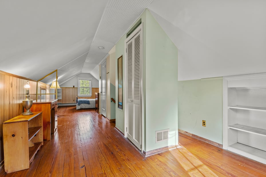 72 Quintard Drive Photo 17