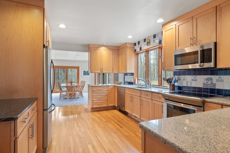 57 Spencer Road Photo 13