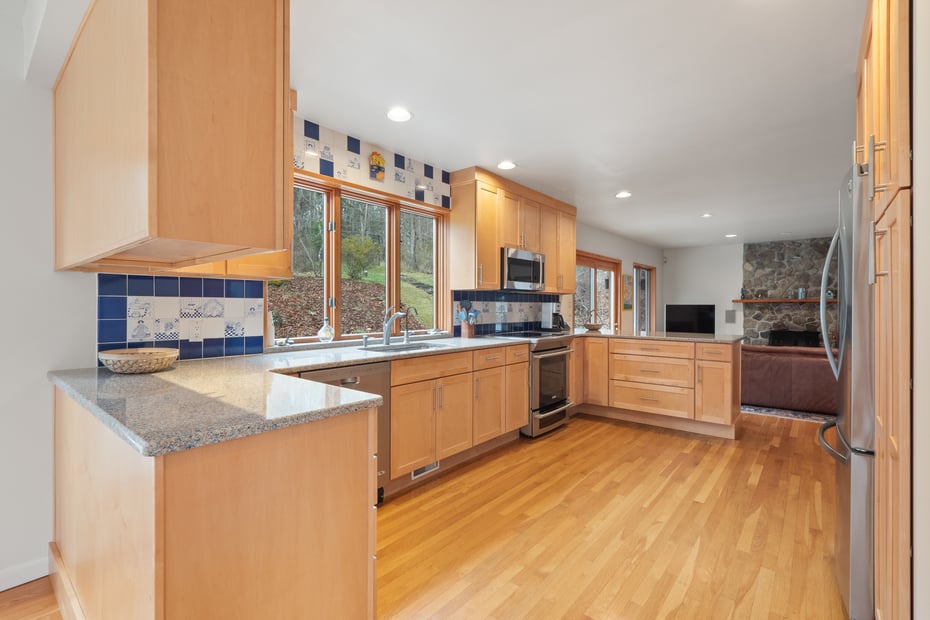 57 Spencer Road Photo 15