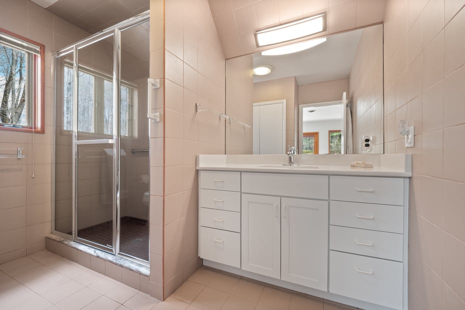 57 Spencer Road Photo 31