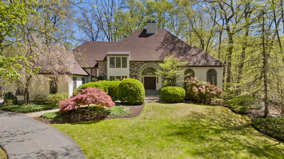 12 Five Ponds Drive Photo 1