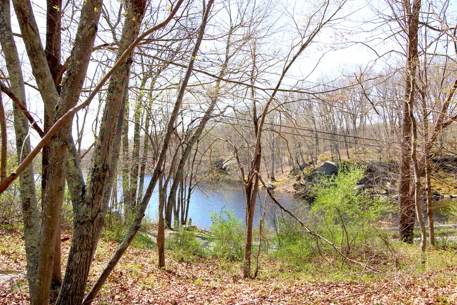 4 Old Mill Road Photo 17