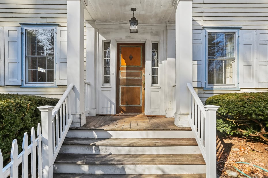 5 Lakeside Drive Photo 3