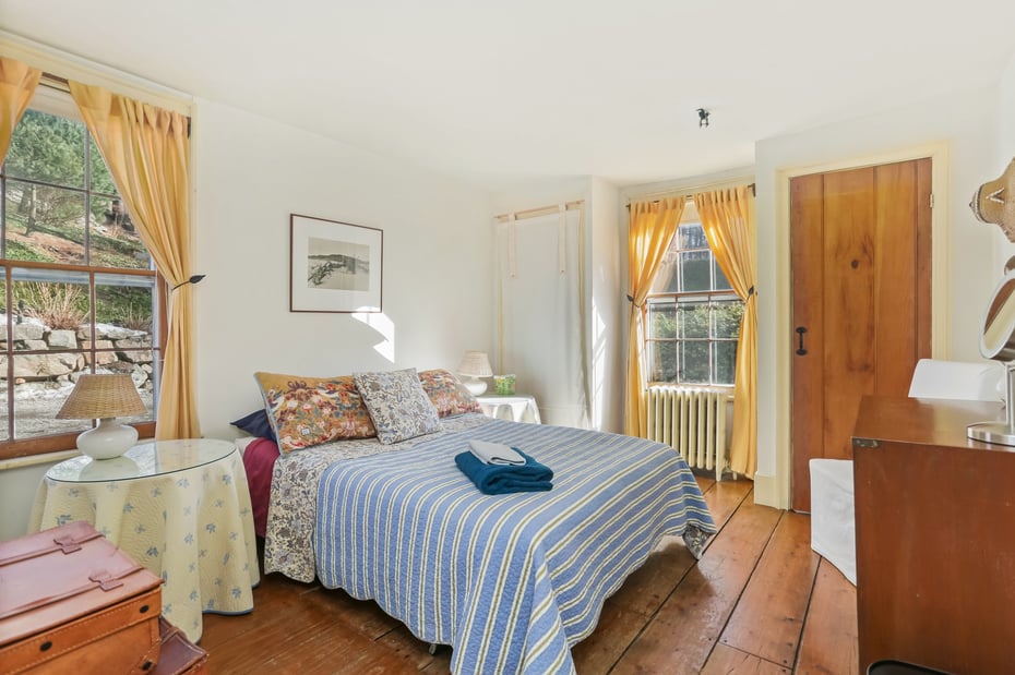 5 Lakeside Drive Photo 22