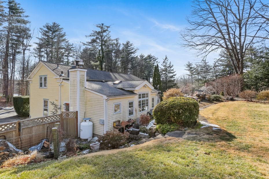 5 Lakeside Drive Photo 37