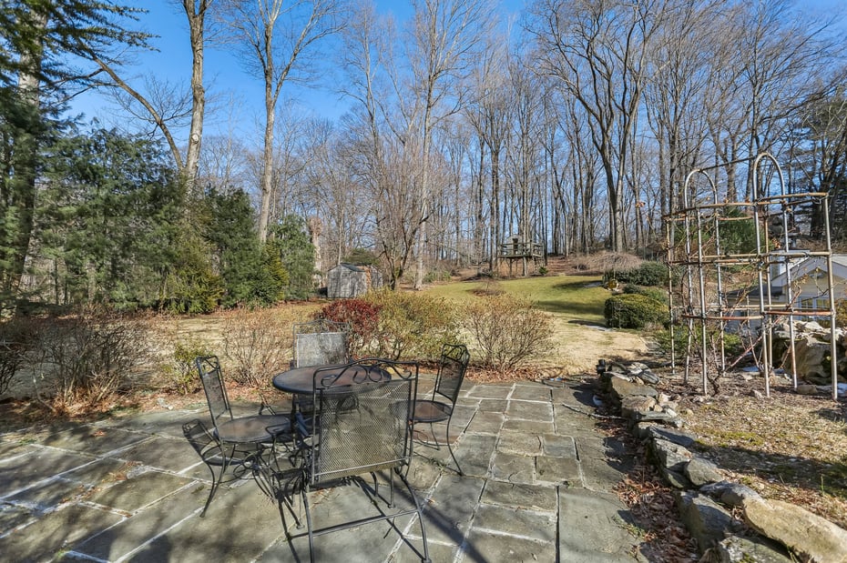 5 Lakeside Drive Photo 44