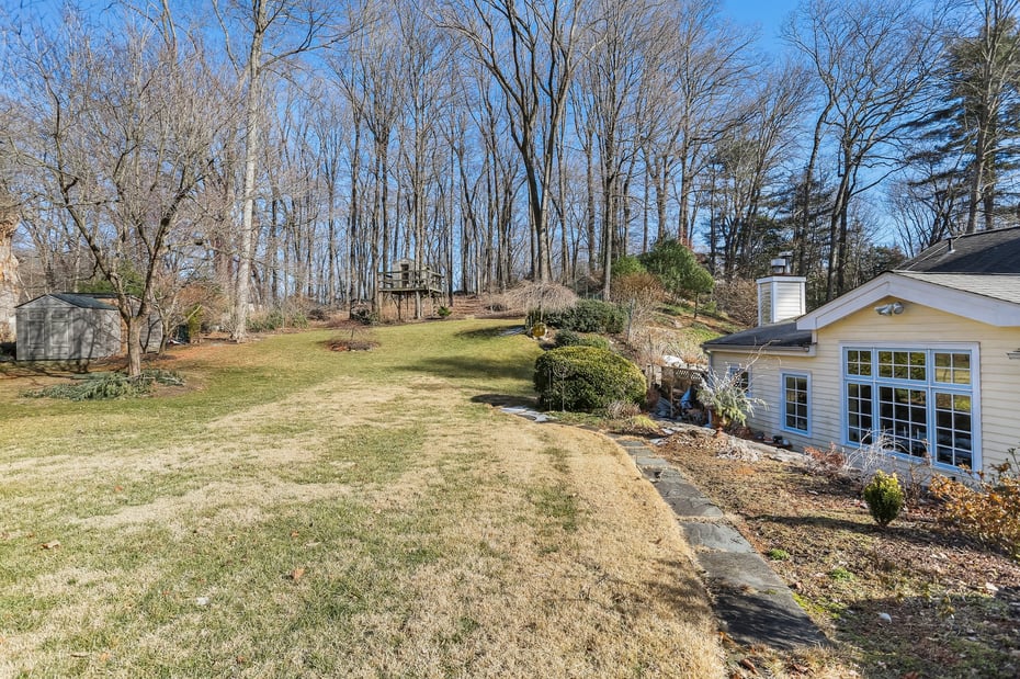 5 Lakeside Drive Photo 45