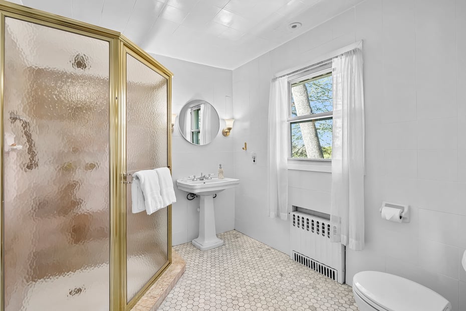 11 Benedict Place Photo 29