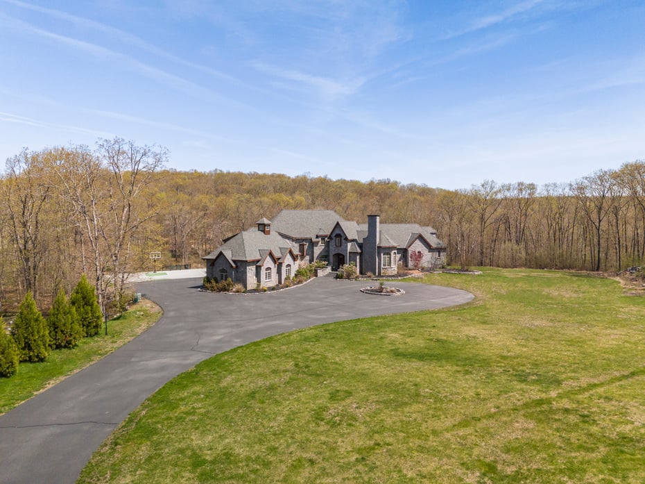131 Burr Hill Road Photo 3