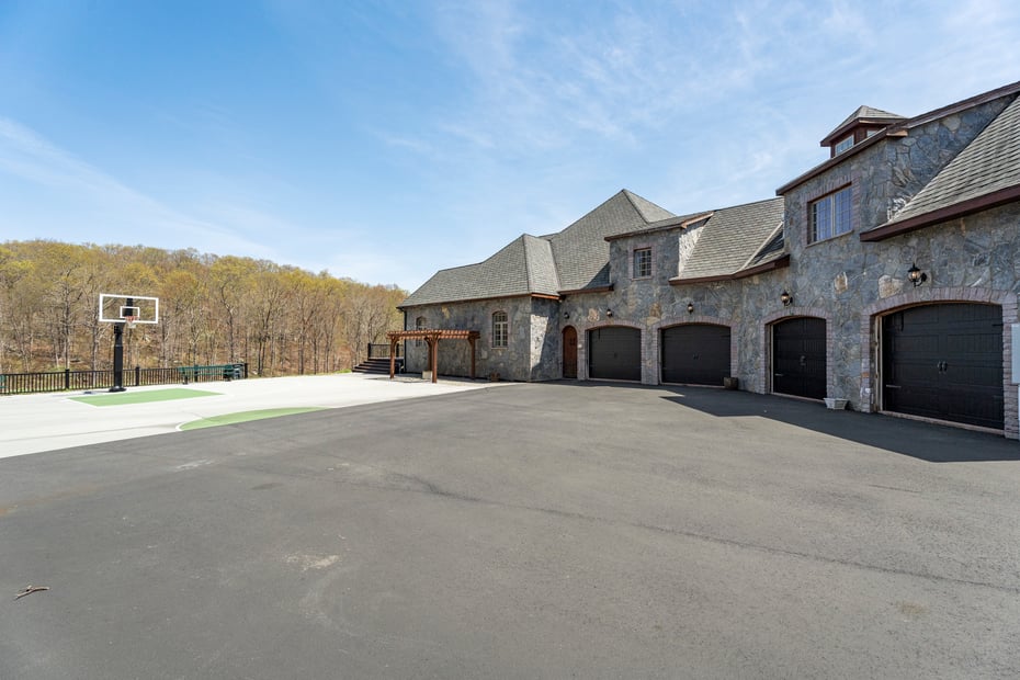 131 Burr Hill Road Photo 39