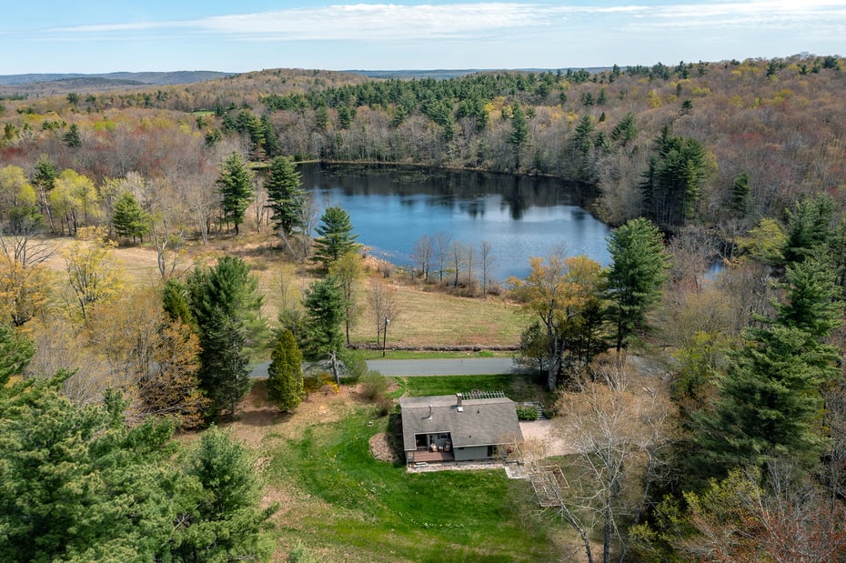 351 Smith Hill Road Photo 32