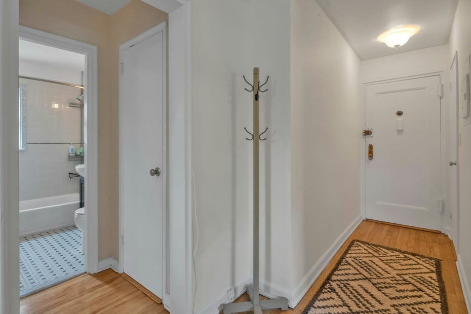 330 S Broadway #G 11 Photo 4